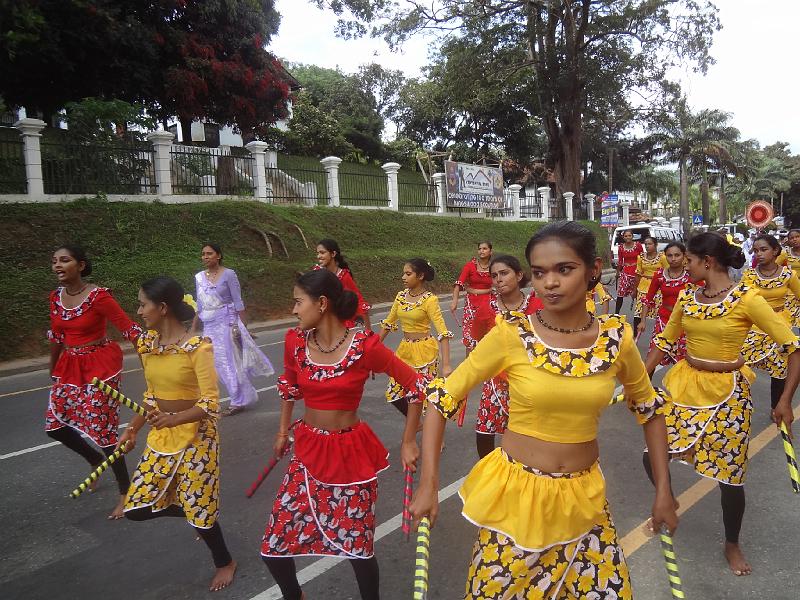 DSC03336.JPG - Sep 8-12, 2014 街頭遊行 (斯里蘭卡，可倫坡) [Parade, Colombo, Sri Lanka]-156